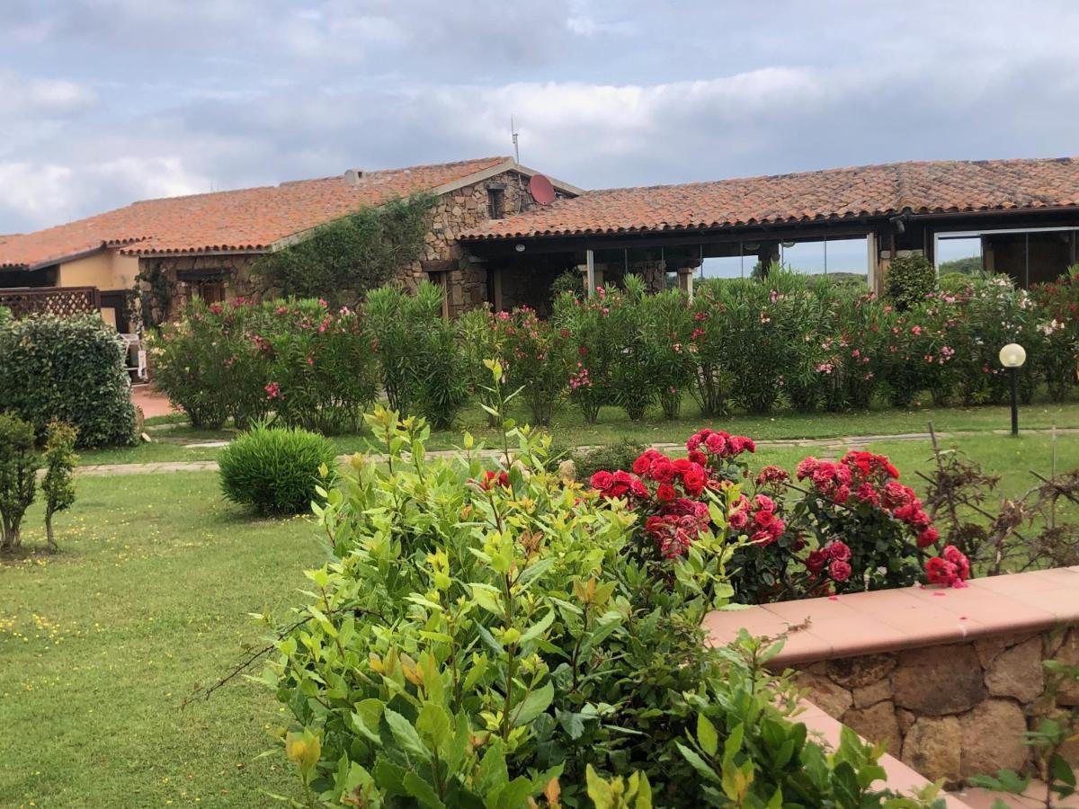 Appartamento In Villaggio, A 150Mt Dal Mare Сан Теодоро Екстериор снимка